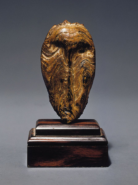 Fine Old bering sea 'Okvik' period Ivory Head